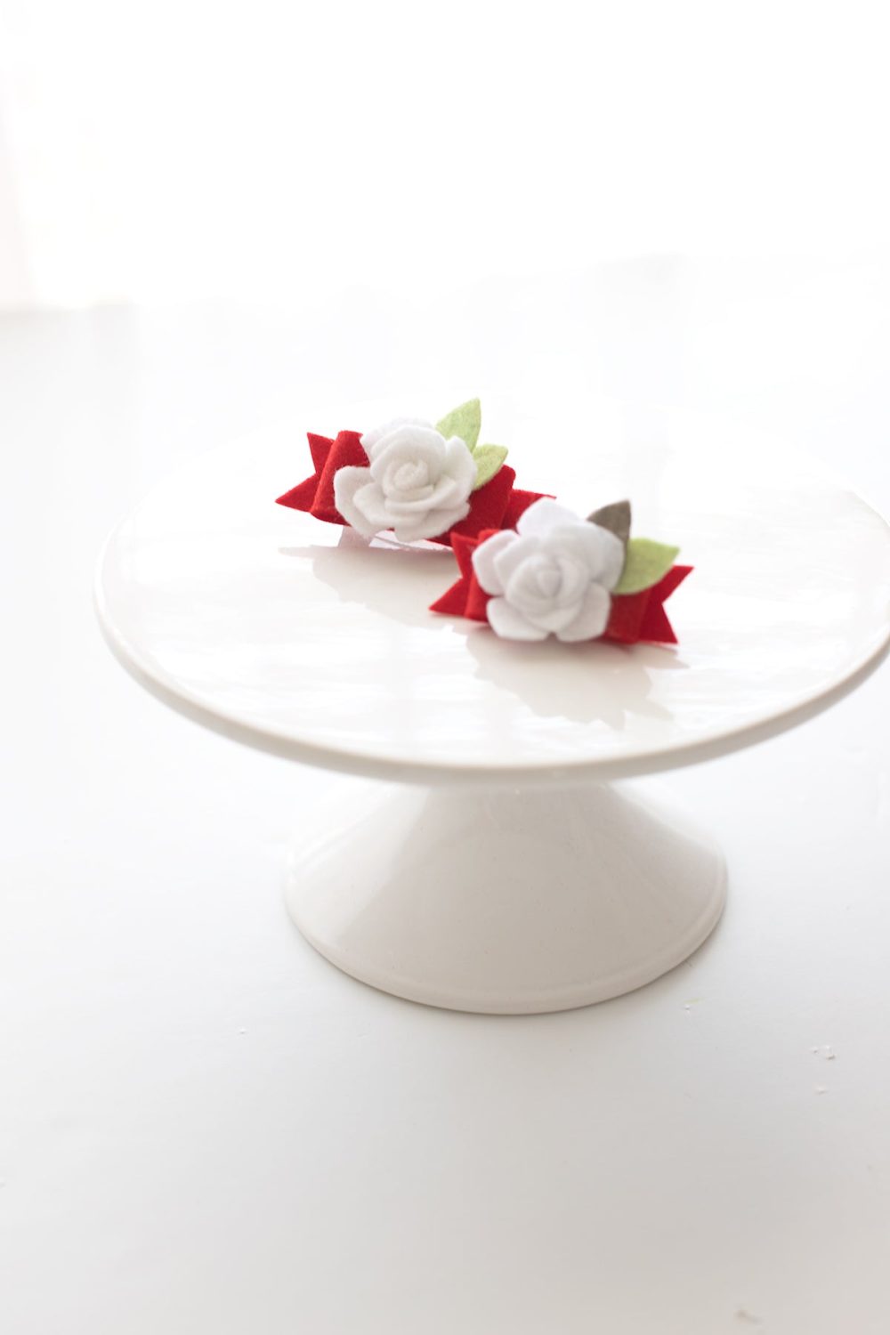 Red Felt Bow Hairclip